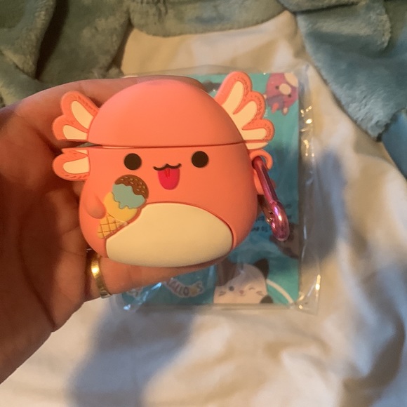 Archie the axolotl squishmallow airpod case NWT still sealed - Picture 3 of 9